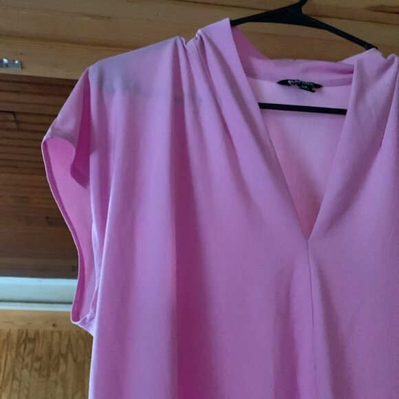 Women Buffalo David Bitton Pink V-neck Sleek Lightweight Cap Sleeve Blouse Top L - Picture 2 of 6